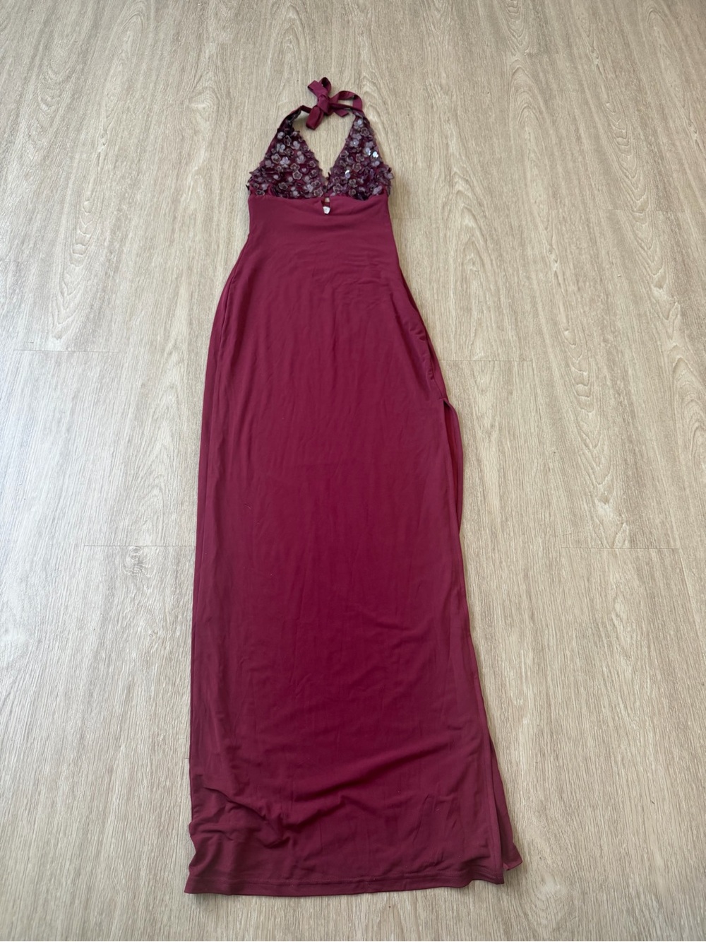 HELLO MOLLY Shimmering Luxe Halter Sequin Bodice Maxi Dress in Wine size XS NEW - Picture 3 of 6